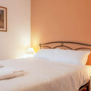 https://isonzo-luminoso-e-vicino-alla-fondazione-prada.italymilanhotels.net